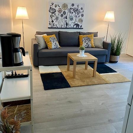 1 Rums-Laegenheter, Gangavstand Till Stroemstads Centrum Buitenkant foto